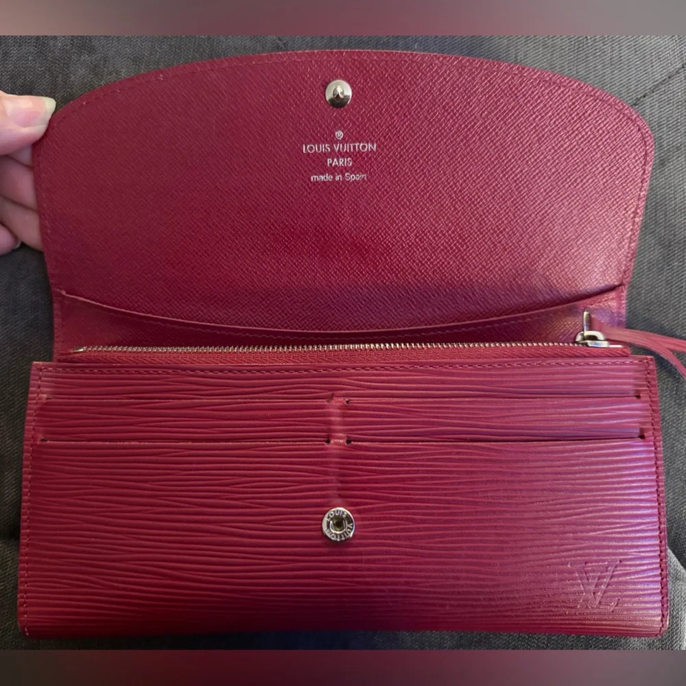 Louis Vuitton Emilie 2014 Leather Envelope Wallet - Picture 3 of 8